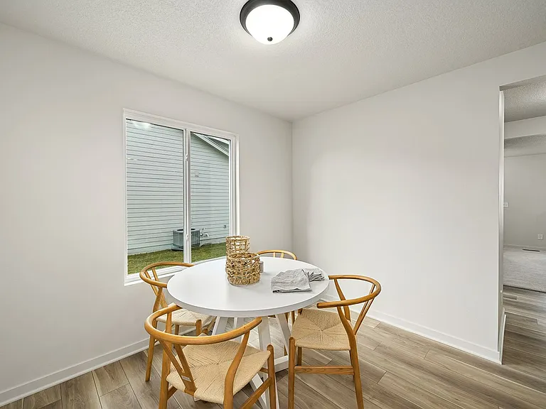 329 Freedom Way — Photo 8