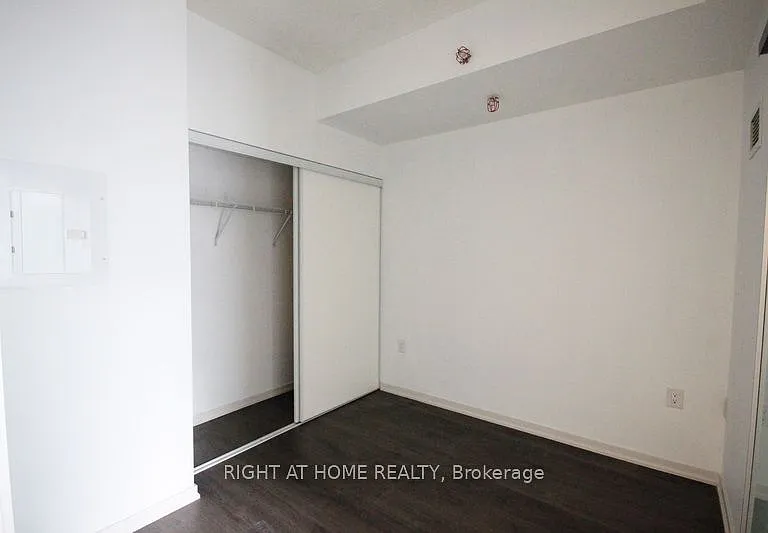 36 Lisgar St #831W — Photo 15