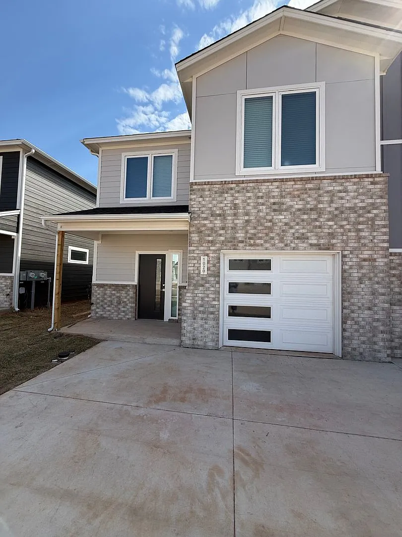 New Construction Duplex Townhouses in Edmond — Photo 2