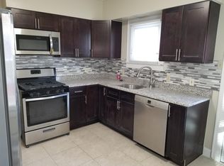 952 Oxley Rd, Grandview, OH 43212