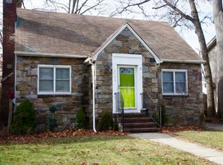 103 Jefferson St, Merrick, NY 11566