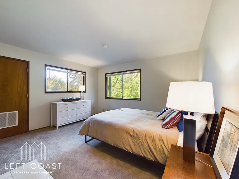132 Salishan Dr — Photo 55
