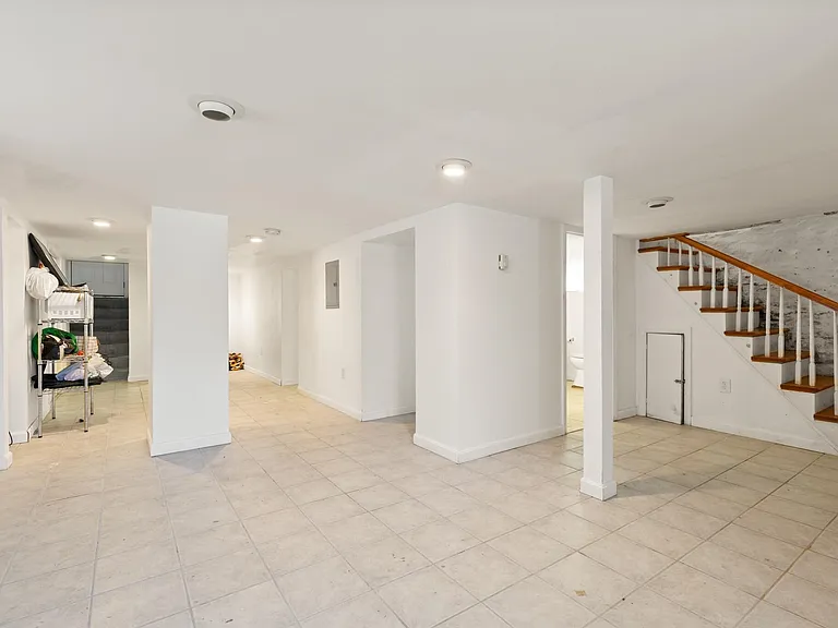 23 Gordon St — Photo 19