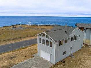 5 Clam Ct, Whitethorn, CA 95589