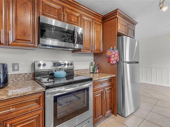 5th image of 313 Lineberry Rd
