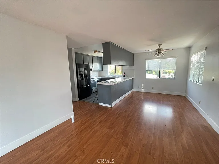 4880 Pacific Ave — Photo 13