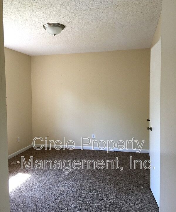 1st image of 126 Claybill Dr NW Unit B