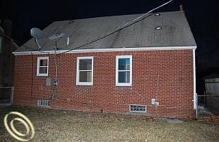 3rd image of 8478 Riverdale St