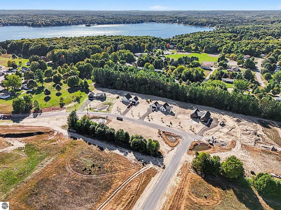1st image of 9 Ridgewater Run