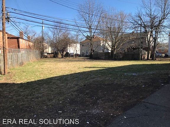3rd image of 854 Regina Ct APT A