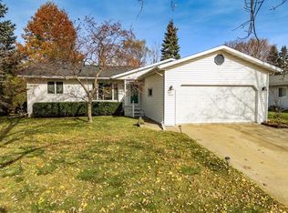 1213 Hills Crest Ln, Reedsburg, WI 53959