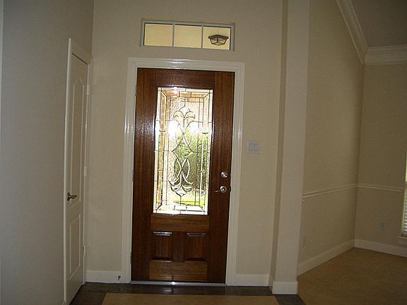 5th image of 14 Peachtree Ct