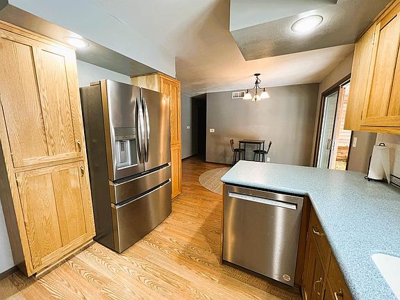 4th image of 840 RAMBLE LANE