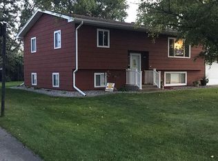 1317 Avenue A, Wahpeton, ND 58075