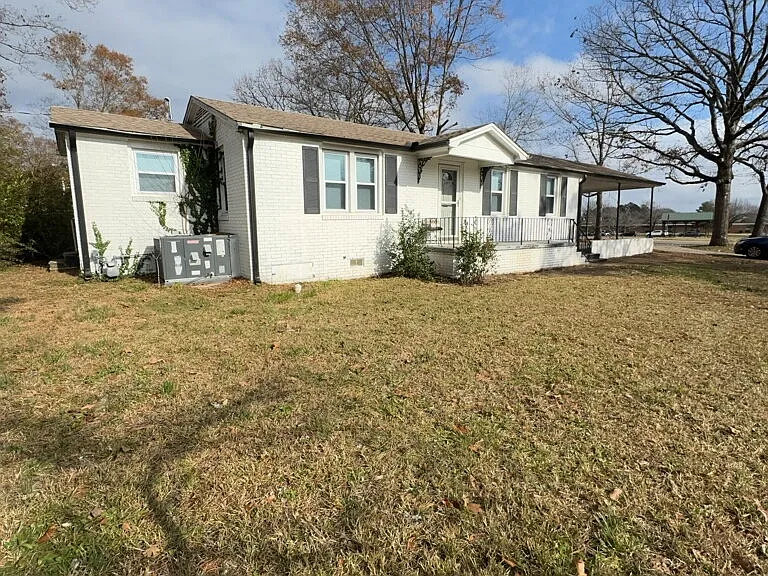 1307 Bolt Dr — Photo 2