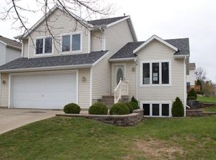 6249 Sandsnes Ln, Madison, WI 53719