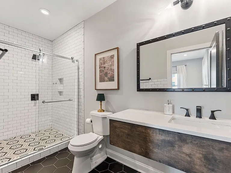 704 Rochelle Dr SW — Photo 21