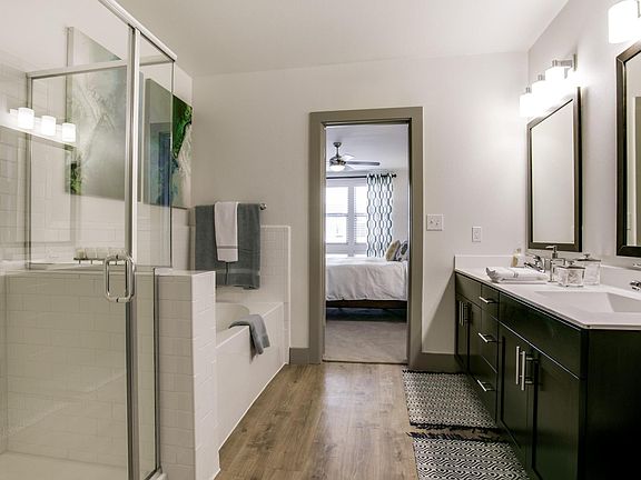 3rd image of 2200 N Peak St #1119