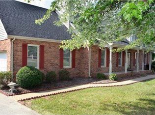 2214 Valley Grove Dr, Murfreesboro, TN 37128