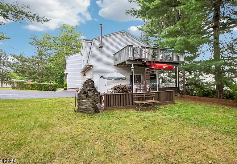 488 Cedar Ln — Photo 32