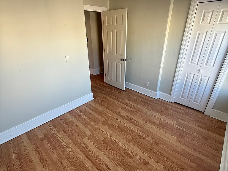 569 Main St #3 — Photo 8