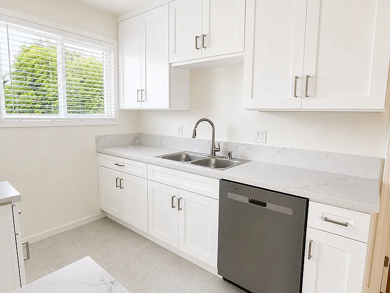 3375 Manning Ave — Photo 28