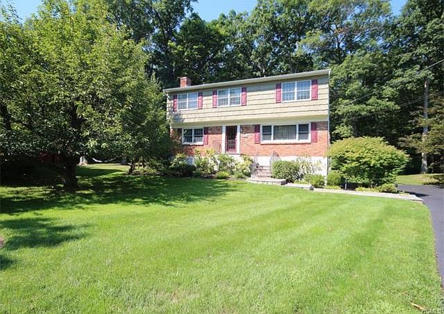 1st image of 3205 Douglas Dr
