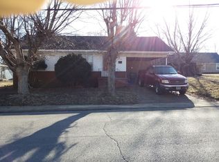 407 N McCombs St, Martin, TN 38237