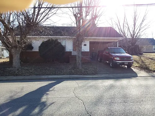 407 N McCombs St Photo 1