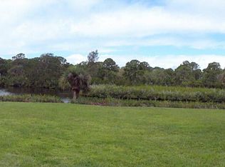 260 S Oxford Dr, Englewood, FL 34223