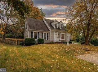 11809 Briar Mill Ln, Reston, VA 20194