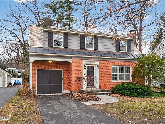 2nd image of 1527 Dean Street