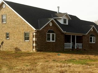 14366 E Pioneer Rd, Nevada, MO 64772