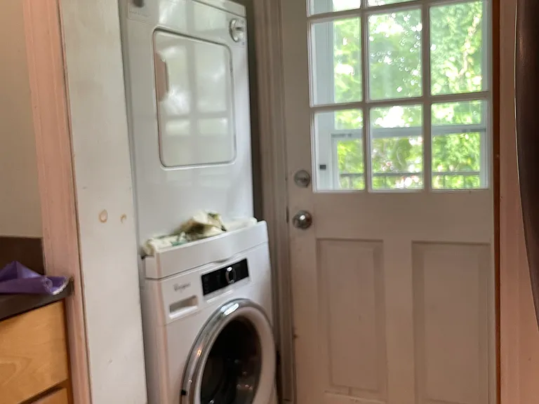 in-unit laundry