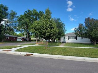 1404 17th St S, Moorhead, MN 56560
