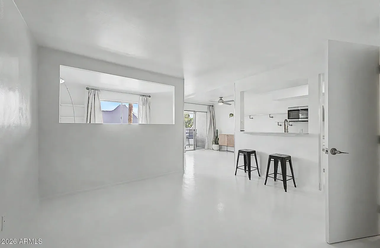 7350 N Via Paseo Del Sur — Photo 1