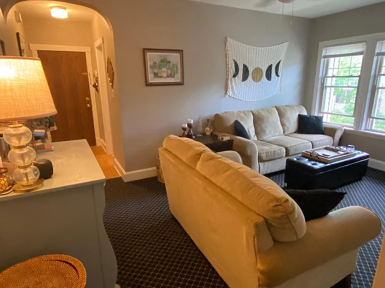 2405 E Locust St #3 — Photo 4