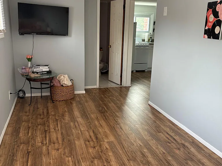 3 Elgar St #UPPER FLOOR — Photo 16