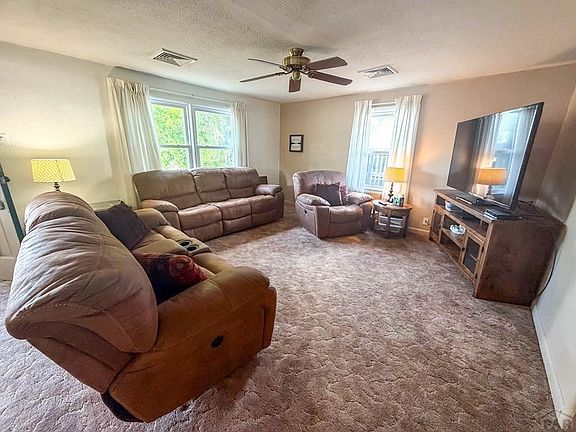 3rd image of 807 W Park St