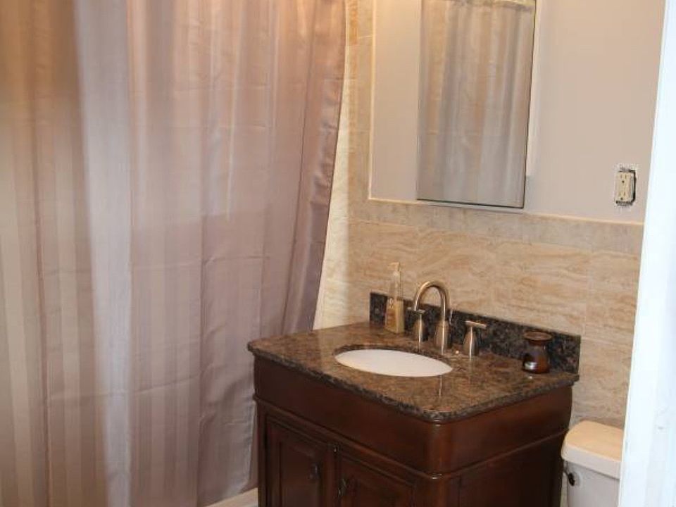1st image of 350 Hoyt Ave #1