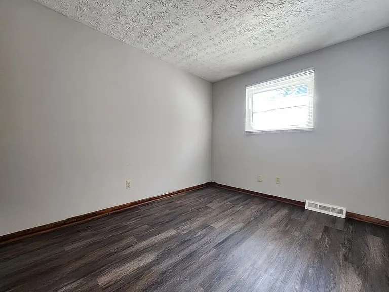 2724 Blendon Woods Blvd — Photo 11