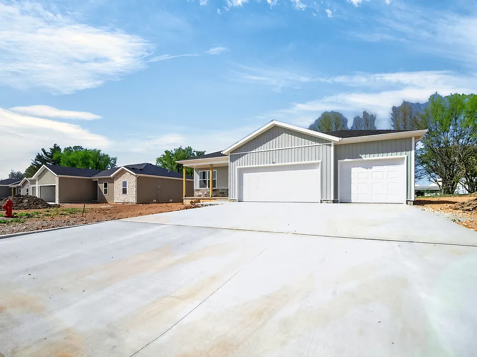 44 Whitley Ln