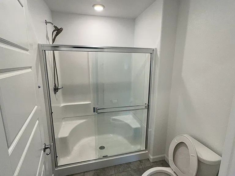 Master Bedroom restroom