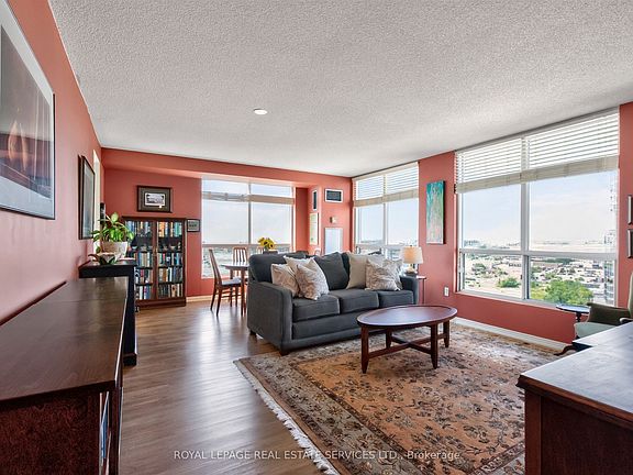 5th image of 101 Subway Cres #1711