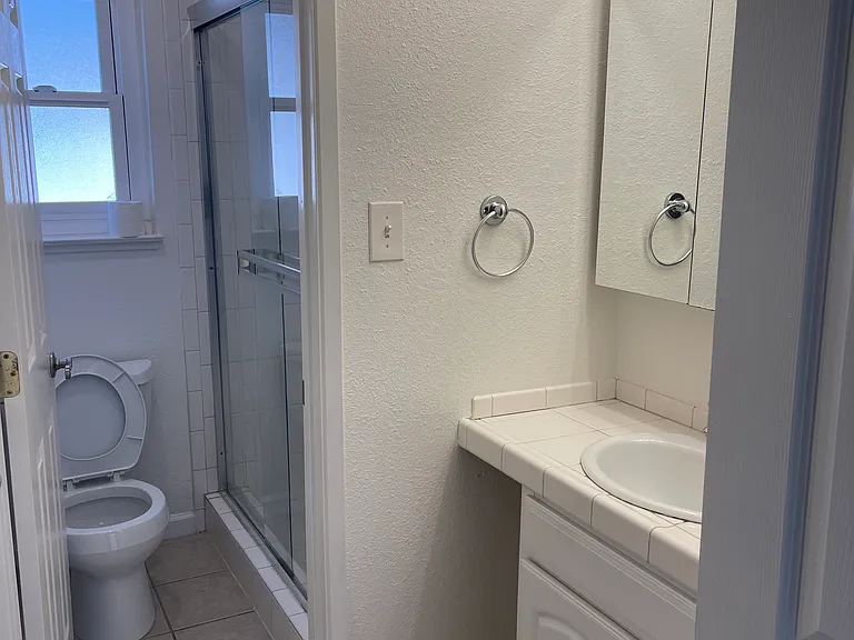 825 Live Oak Ave #M — Photo 6