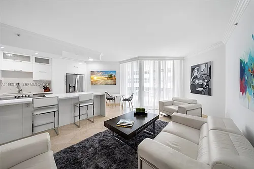 4775 Collins Ave Photo 1