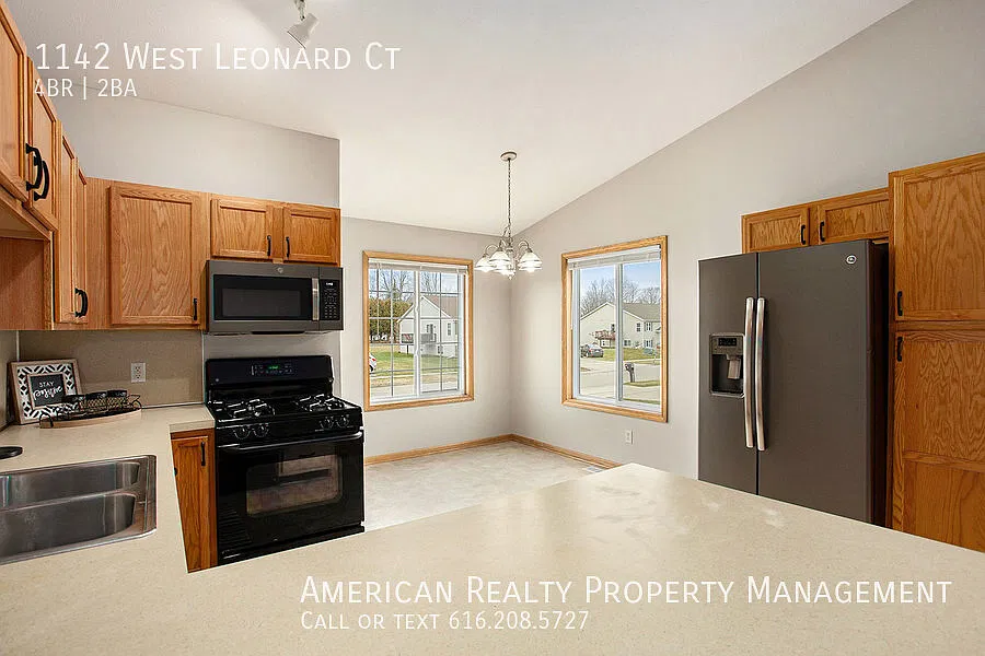 4 bed, 2208 sqft, $2,100 — Photo 2