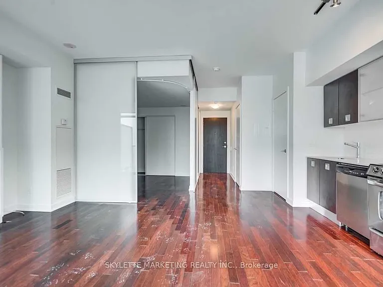33 Charles St E #3702 — Photo 6