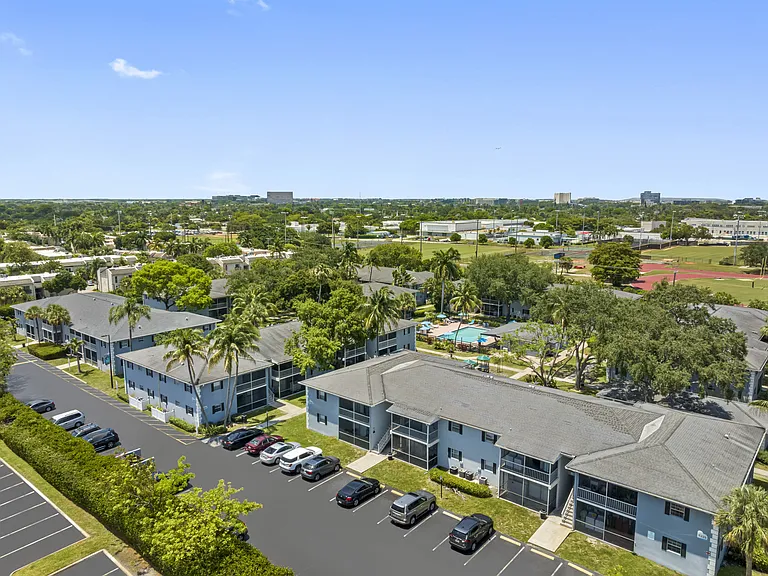 The Village at Eastpointe Apartments — Photo 16