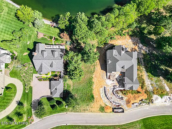 5th image of 18022 Lighthouse Pointe Dr